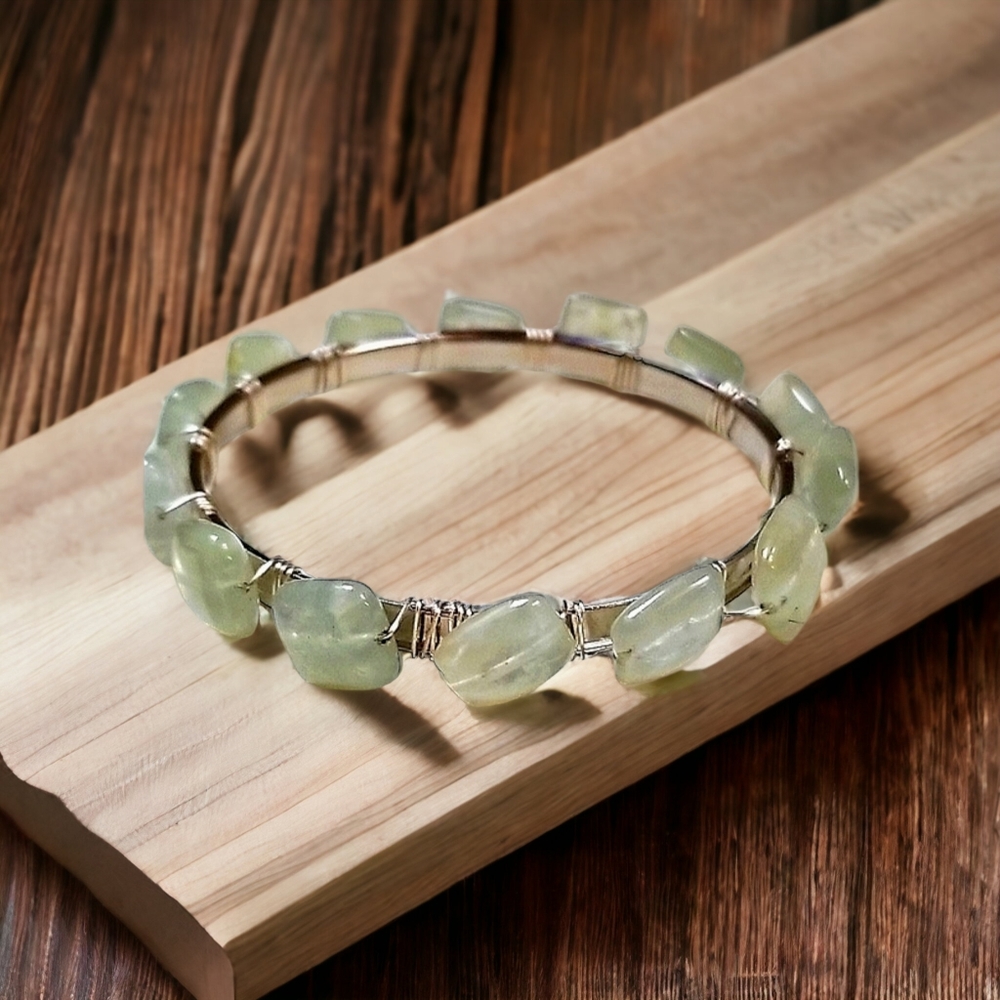 Hand Crafted Prehnite Wire Wrapped Silver Tone Bangle Bracelet NWT